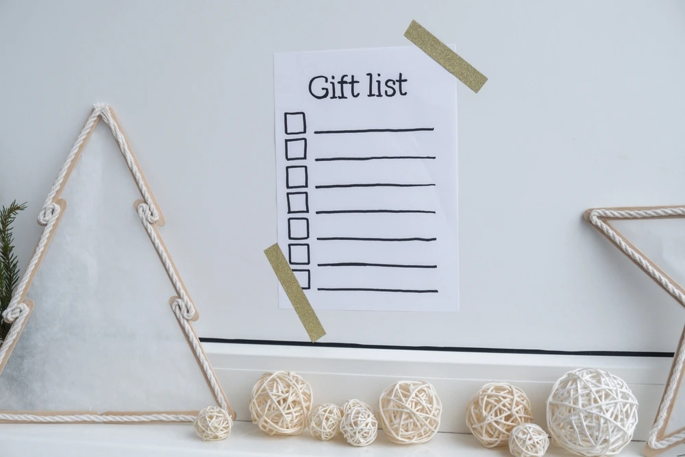 Gift list to write on | Swoosh Finance