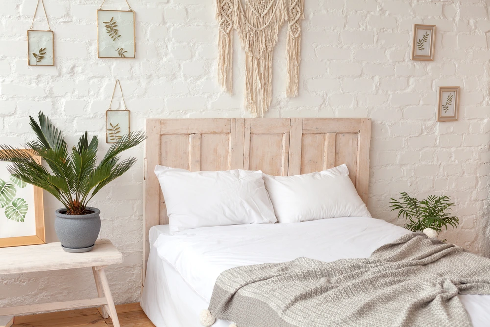 Handmade wooden headboard to give the bed more personality | Swoosh Finance