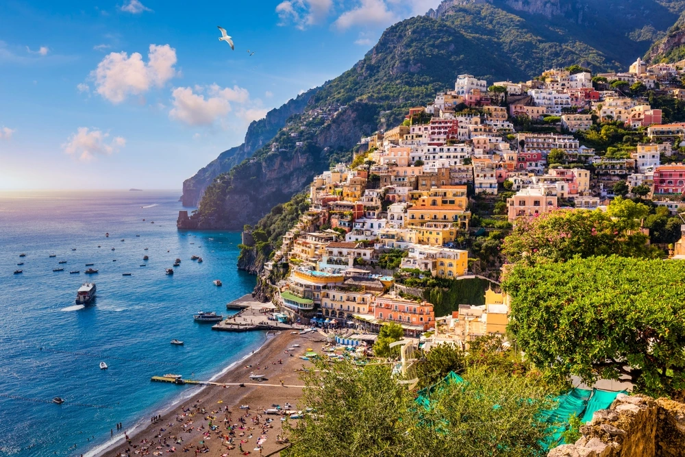 Coastal town in Italy | Swoosh Finance