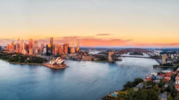 Sydney Landscape with Sydney Opera House and Sydney Harbour Bridge | Swoosh Finance