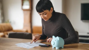 clever ways to save money; track your spending | Swoosh Finance