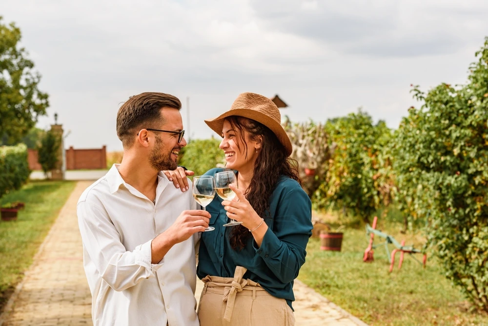 Visit a winery for a date | Swoosh Finance