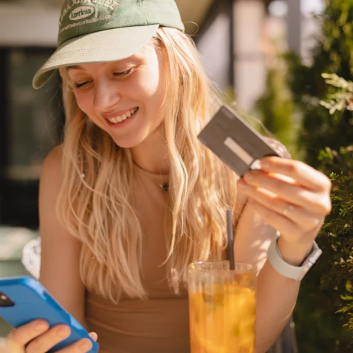 Best rewards credit cards 2025 | Swoosh Finance